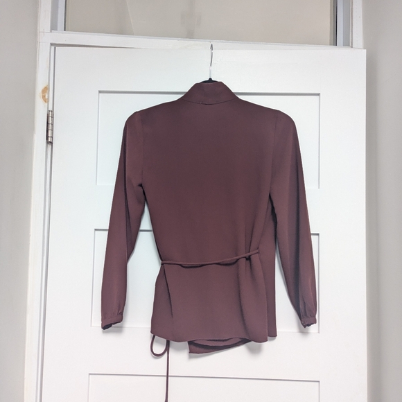 Aritzia Wilfred Barthelemy Wrap Blouse Maroon - Picture 8 of 8